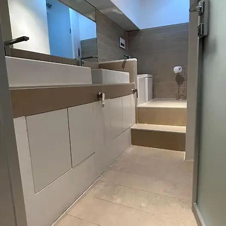 Petit Paris - Incantevole In Centro A A Pochi Passi Dal Palais De Festival